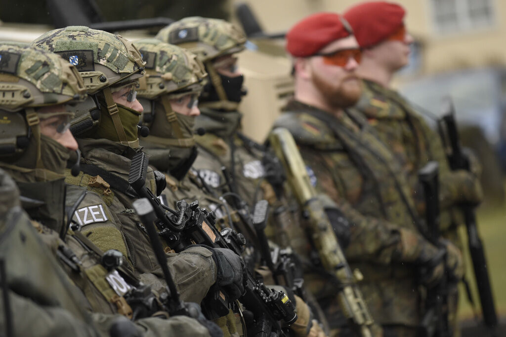 German Army Back on German Streets for First Time Since World War II