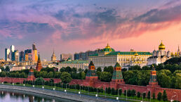 Russian Twitter Campaign Seeks to Divide America