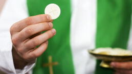 German Bishops Allow Communion for Protestant Spouses