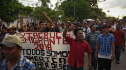 Migrants Demand Easter Asylum