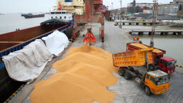 U.S. and China Raise the Stakes in Trade War