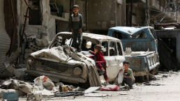 Guttenberg Calls for German Intervention in Syria