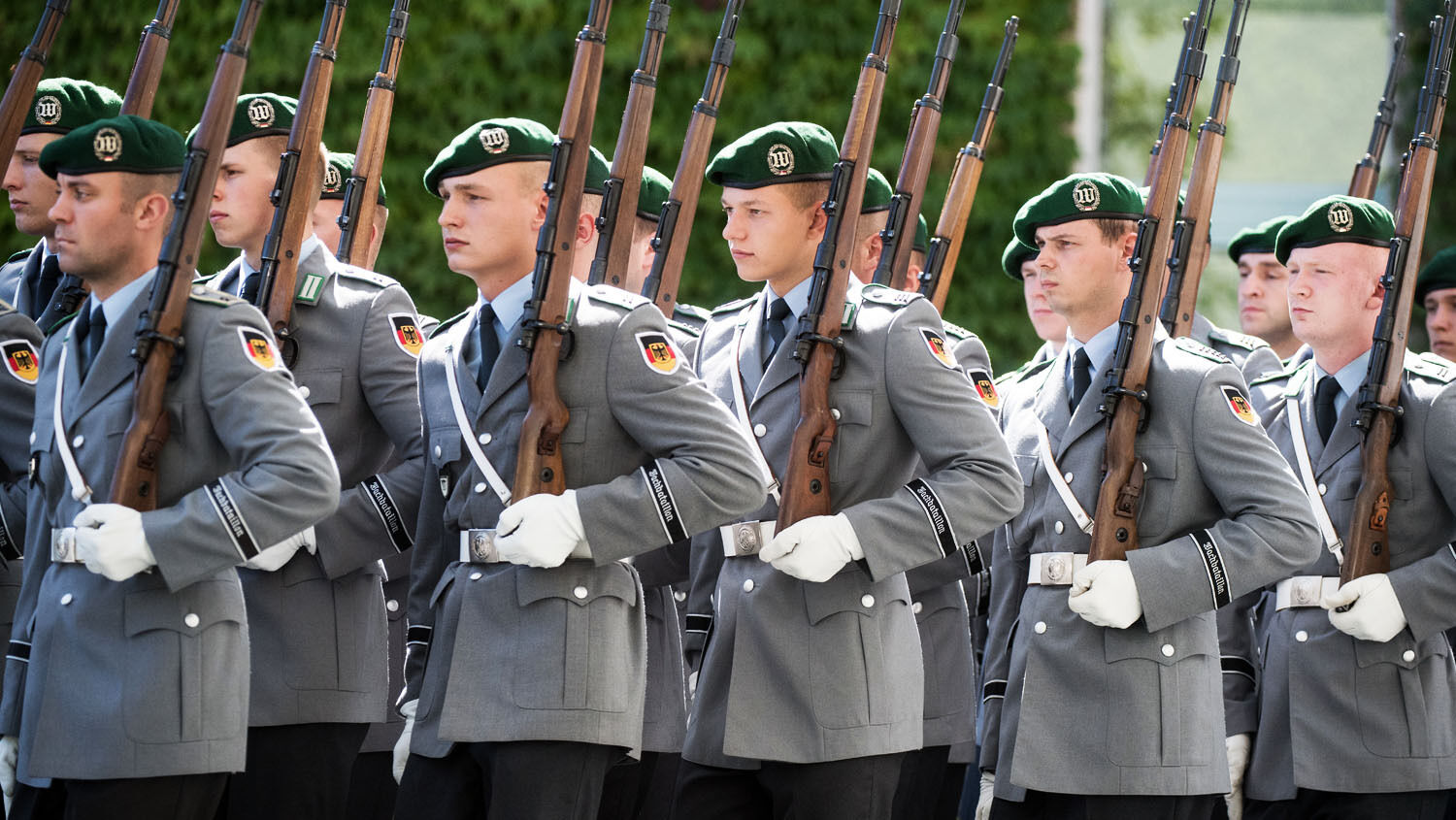 Thousands Of Minors Join German Army Thetrumpet Com