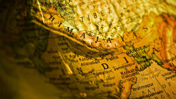 China&rsquo;s New Rail-Gun Rockets in Tibet Send Menacing Message