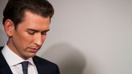 10,000 Christians Join Public Prayer for Kurz