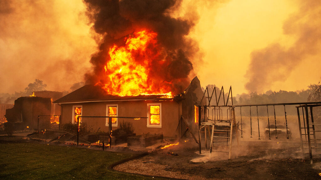 Why Is California Once Again in Flames? - theTrumpet.com