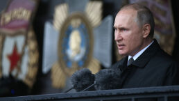 Will China&rsquo;s Coronavirus Make Vladimir Putin &lsquo;King of the East&rsquo;?