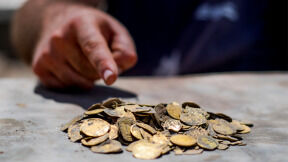 425 Gold Coins From Islamic Era Unearthed in Israel