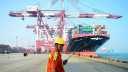 China Forms World&rsquo;s Largest Free-Trade Bloc