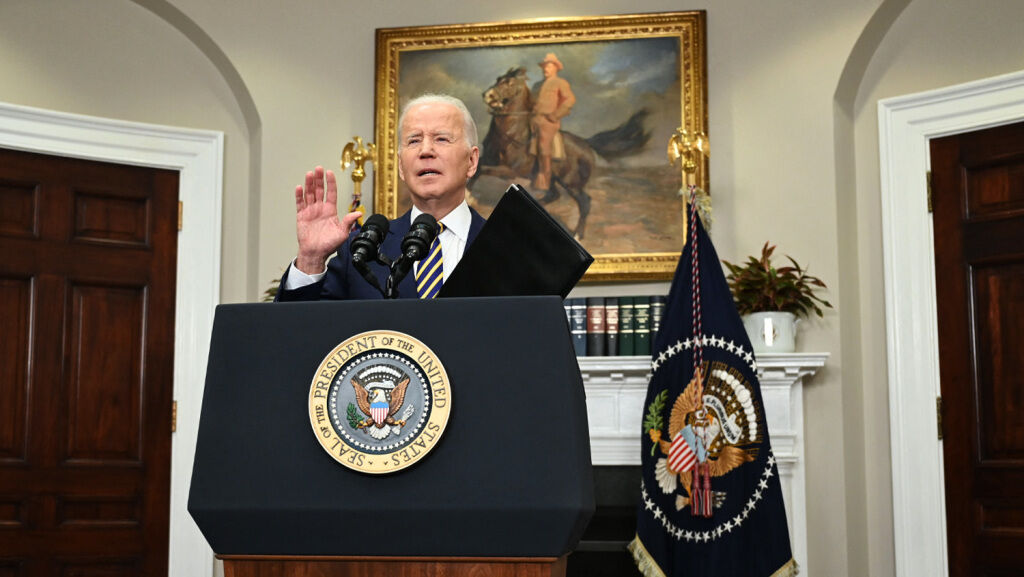 Biden Turns to Venezuela for Oil - Vimarsana News