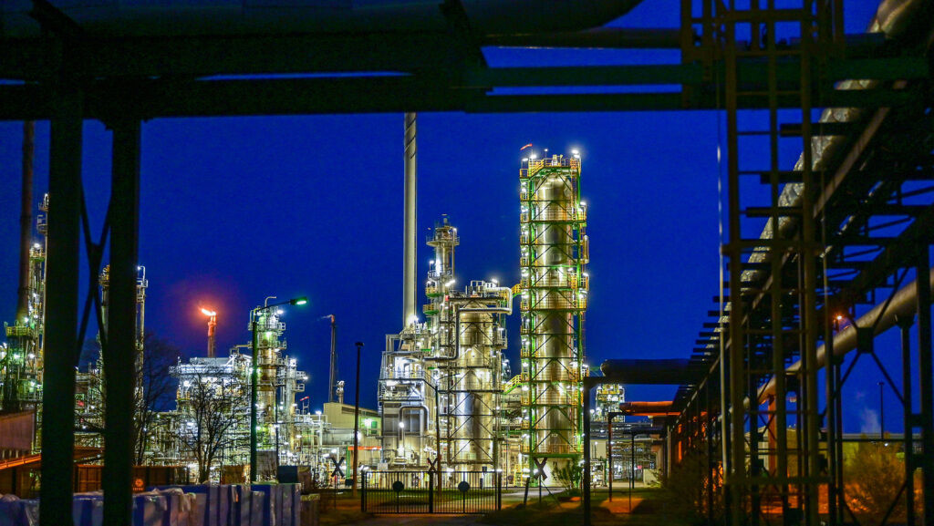 Turkey Doubles Russian Oil Imports, Betrays America - Vimarsana News