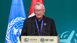 Pope Calls for Global Governance