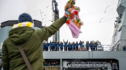 EU Warships Head to the Middle East