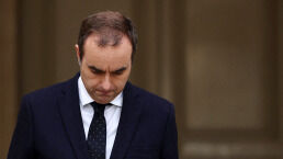 France’s Prime Minister Resigns in Record Time