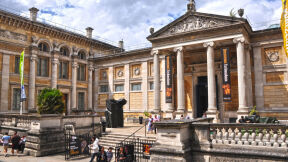 Touring the Bible at the Ashmolean Museum