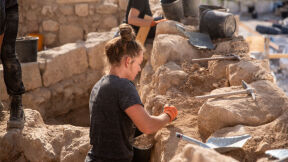 A Voice From the Dust