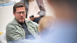 Guttenberg, Reiche and a Mysterious Meeting