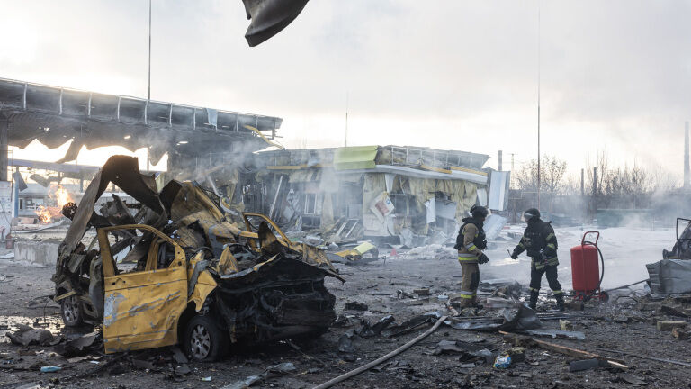 Putin Continues to Weaponize Ukraine&rsquo;s Cold Snap