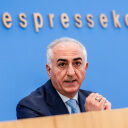 Iranian Shah&rsquo;s Son Reminds Berlin of Biblical History