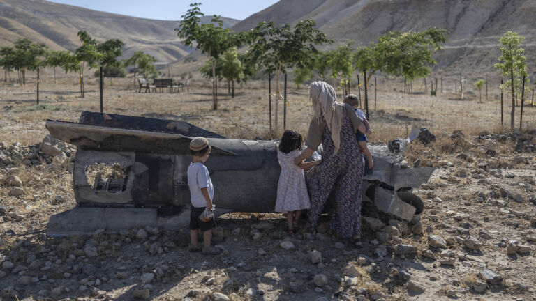 Iran War: Farcical Ceasefire, Bizarre Optimism Over a Peace Deal