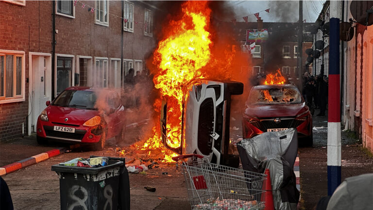 Streets of Belfast: Bloody, Brawling and Burning
