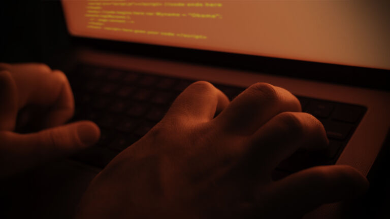 Chinese Hackers Penetrate Key U.S. Government Networks